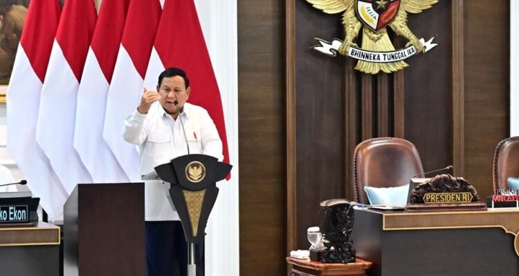 Presiden Prabowo Menyambut dengan Hangat Prestasi Kabinet dalam Menciptakan Kebijakan Inovatif bagi Rakyat