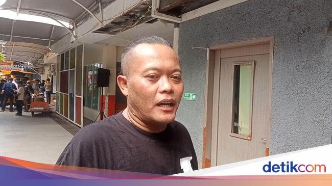 Sule Mempersembahkan Rumah Baru untuk Cucu Pertama