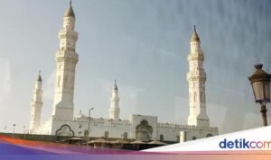 Jejak Sejarah Pembangunan Masjid Pertama Rasulullah SAW dengan Bahan Alami